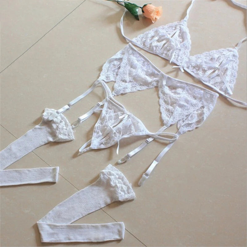 White / 32 / C