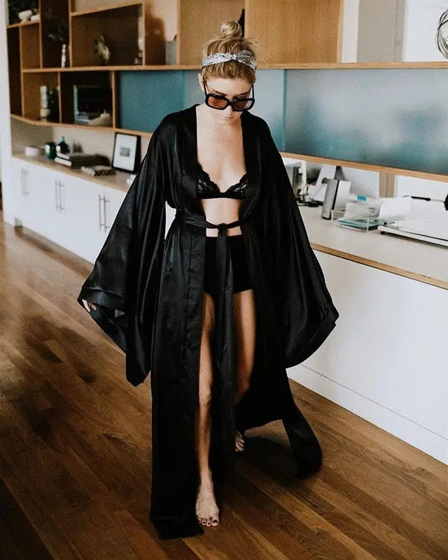 black / S