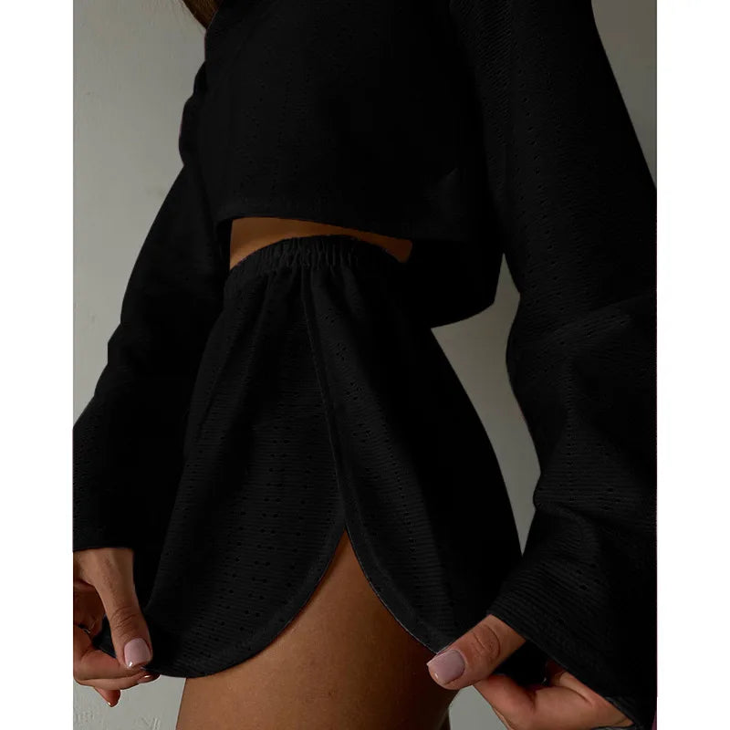 Black / M